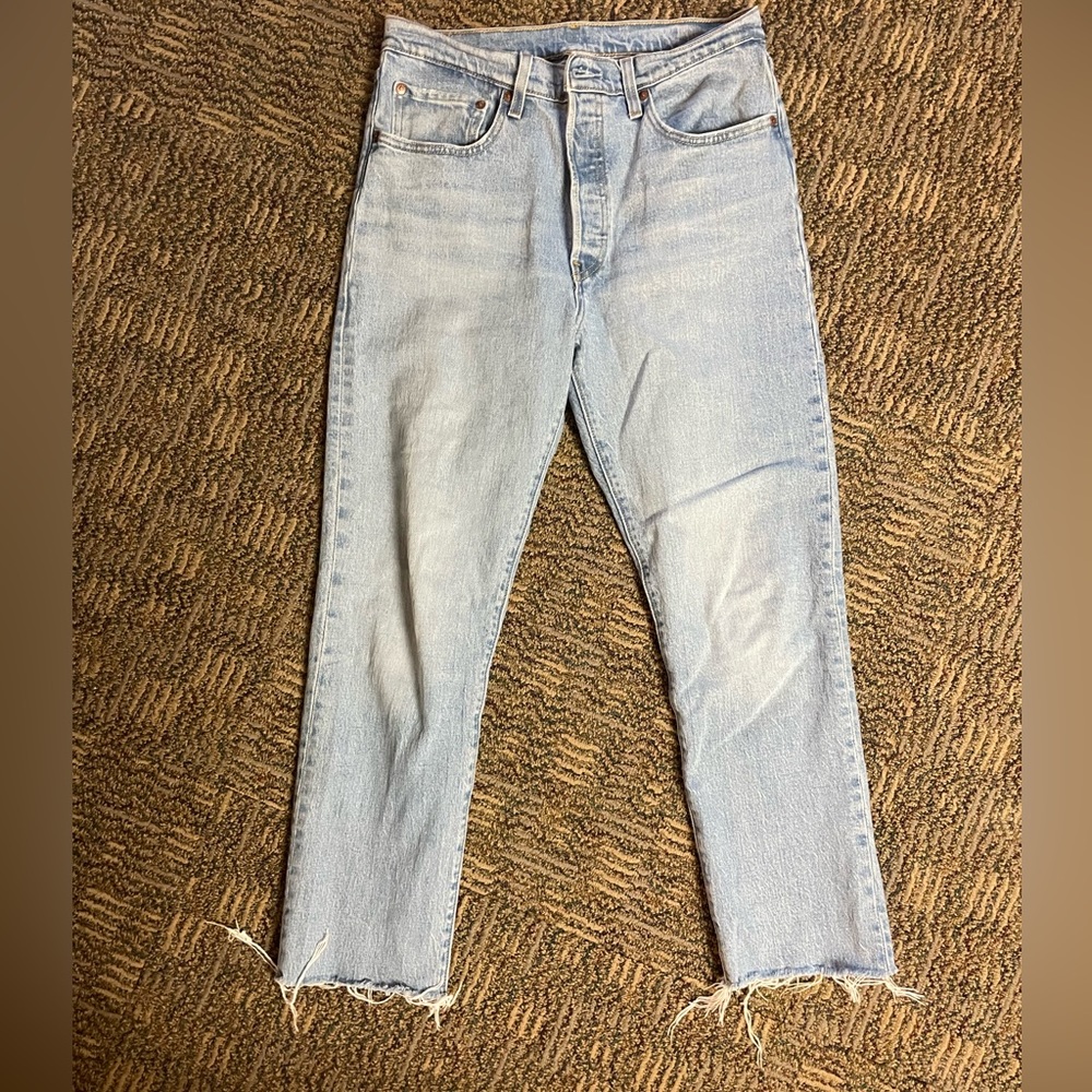 Levi 501 high waist jeans.